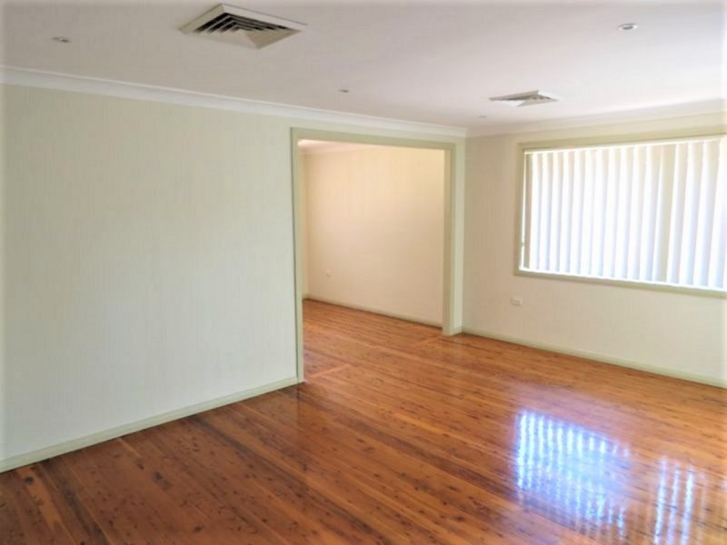 208 Madagascar Drive, Kings Park NSW 2148