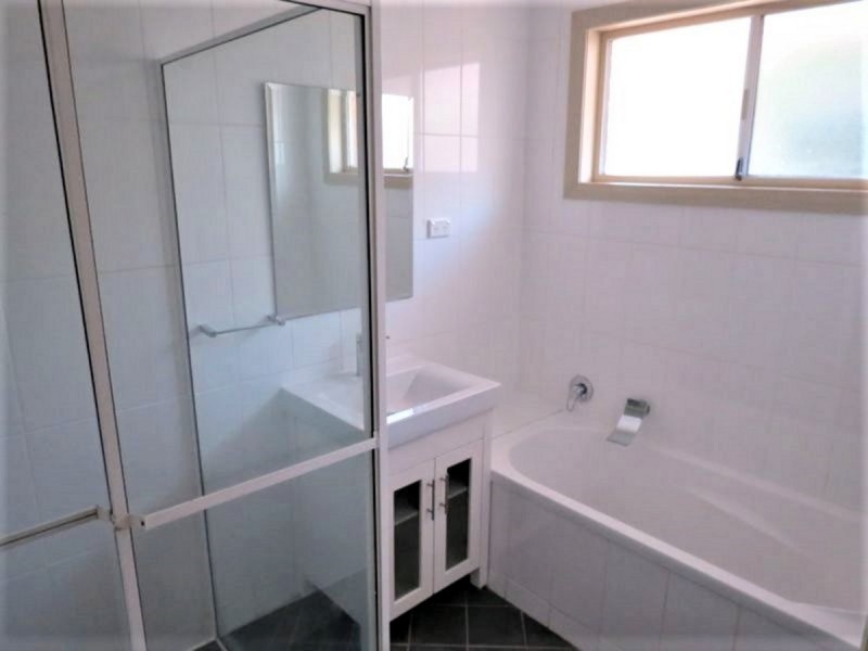 208 Madagascar Drive, Kings Park NSW 2148