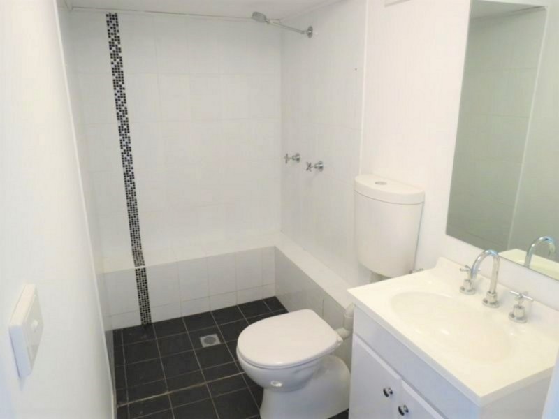 208 Madagascar Drive, Kings Park NSW 2148