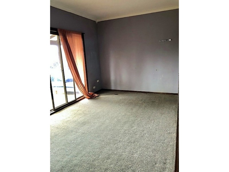 2/10 Ash Street, Blacktown NSW 2148