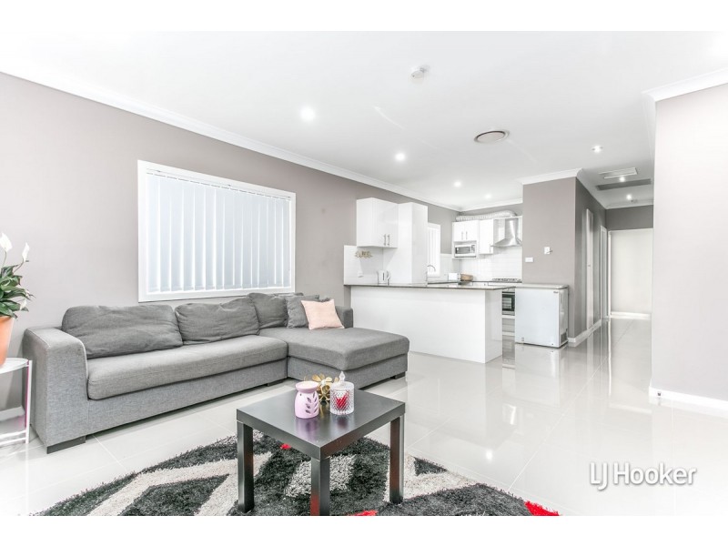 29 Moffatt Drive, Lalor Park NSW 2147