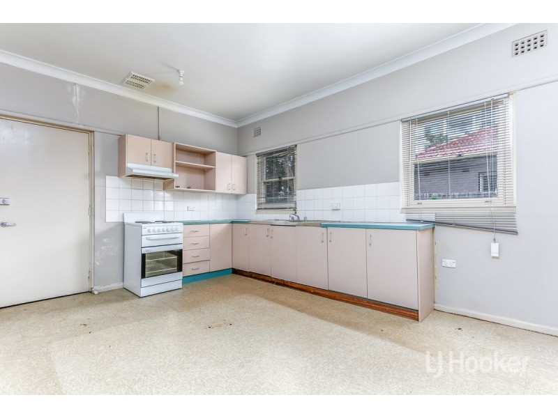 4 First Avenue, Seven Hills NSW 2147