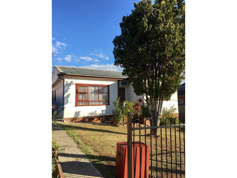 4 Bowral Street, Blacktown NSW 2148