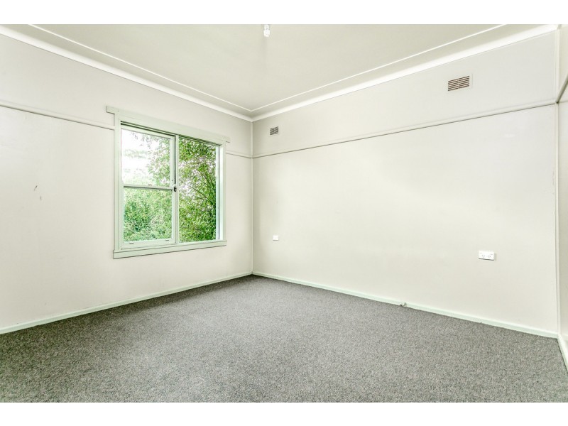 12 Funda Crescent, Lalor Park NSW 2147