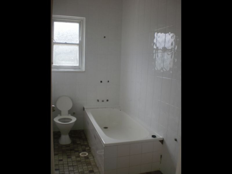 22 Freeman Street, Lalor Park NSW 2147