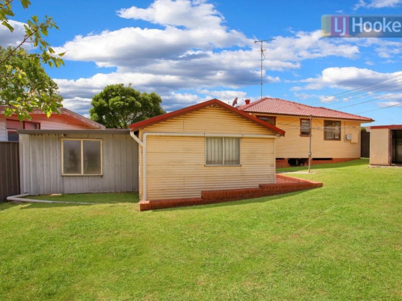 1 Waugh Crescent, Blacktown NSW 2148