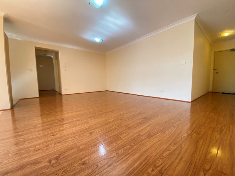 8/2-4 Fourth Avenue, Blacktown NSW 2148