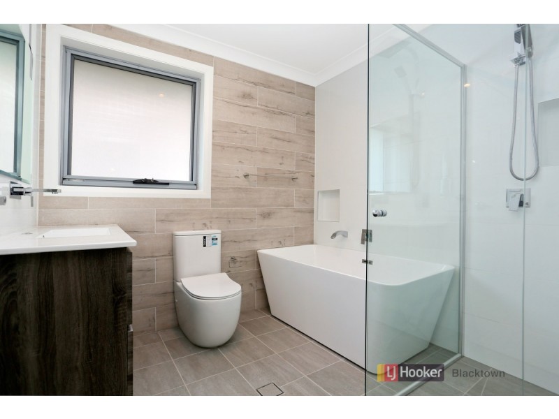 2A Charlton Road, Lalor Park NSW 2147