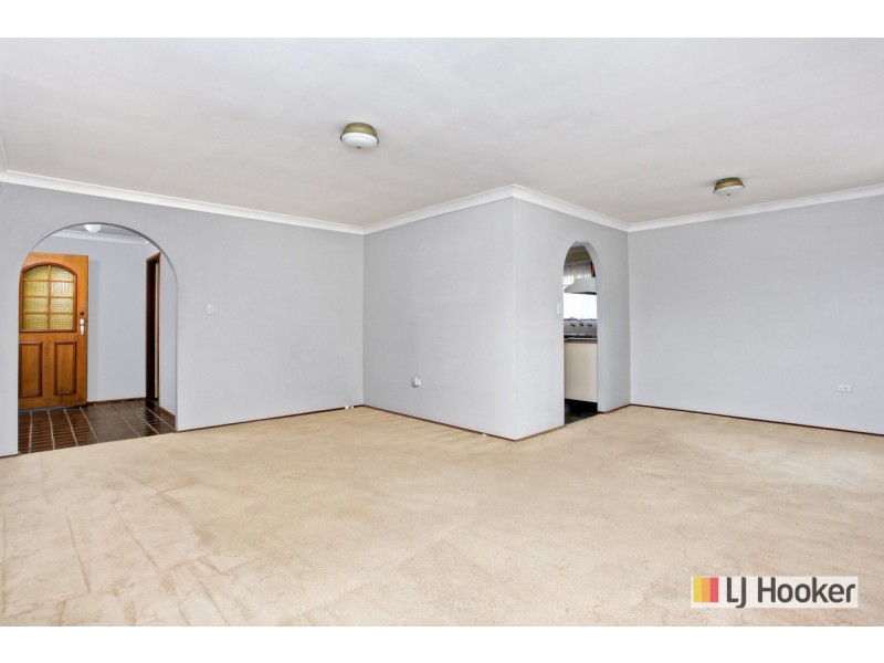 21 Lobelia Crescent, Quakers Hill NSW 2763