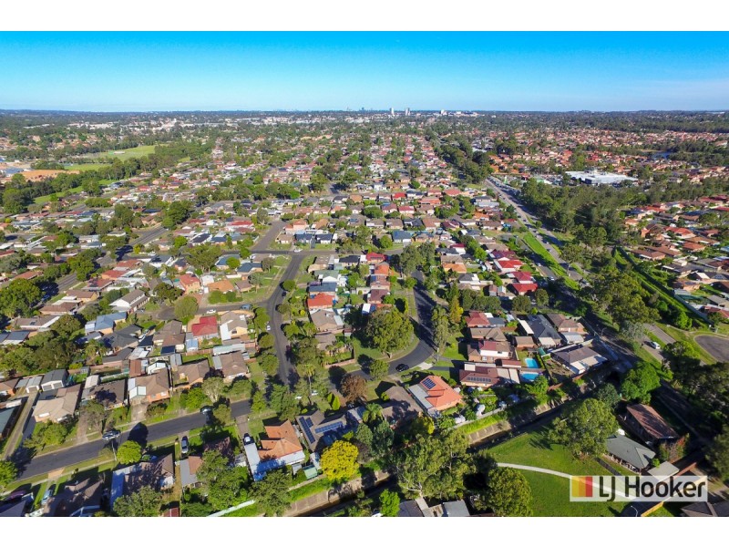 21 Lobelia Crescent, Quakers Hill NSW 2763