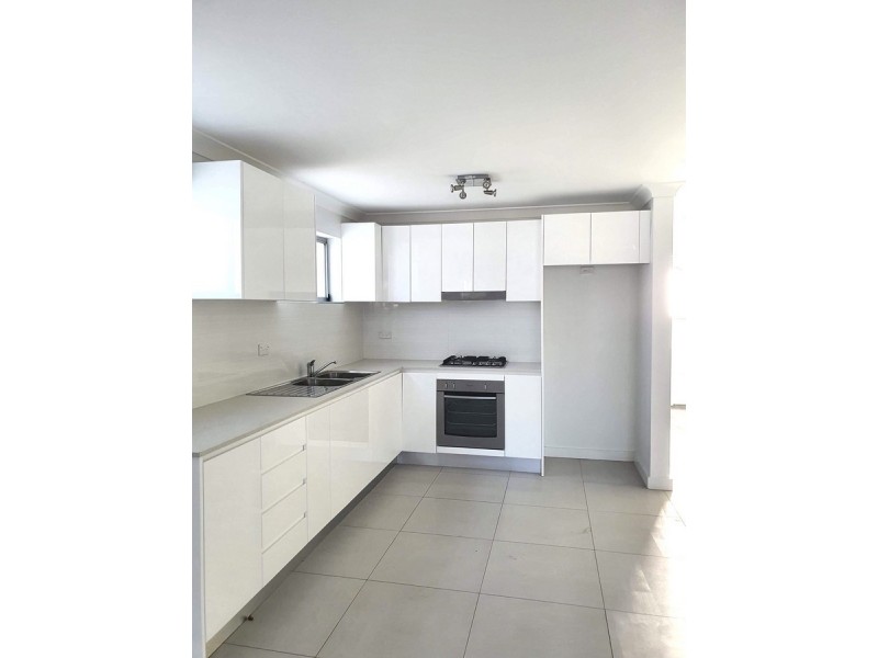 1/32 Tallawong Avenue, Blacktown NSW 2148