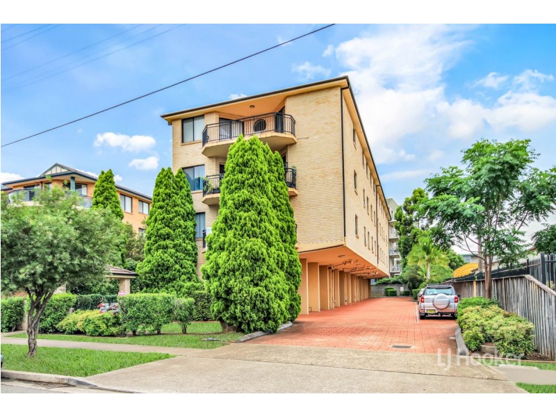 7/32 Fourth Avenue, Blacktown NSW 2148