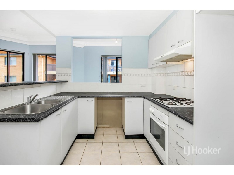 7/32 Fourth Avenue, Blacktown NSW 2148