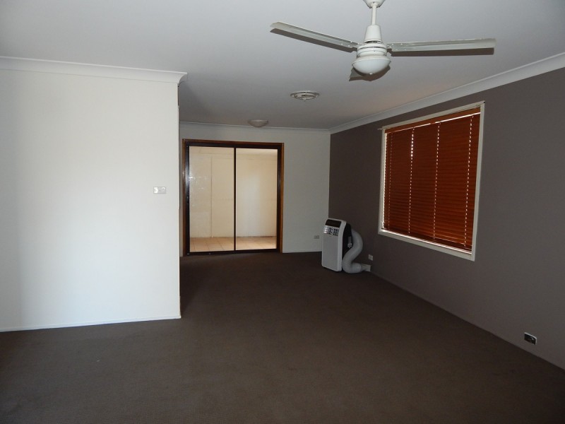 2 Speers Crescent, Oakhurst NSW 2761