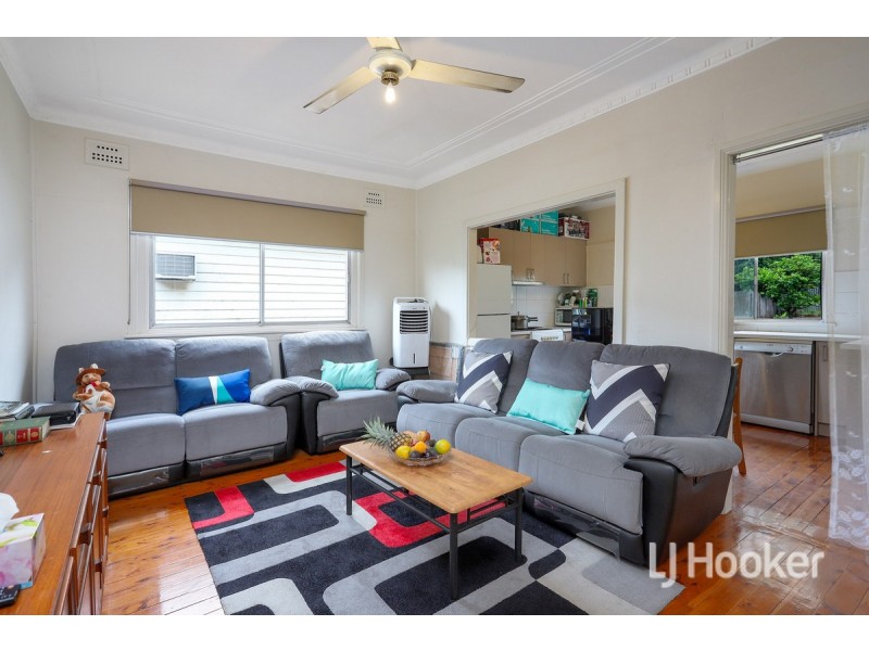 35 Devitt Street,, Blacktown NSW 2148