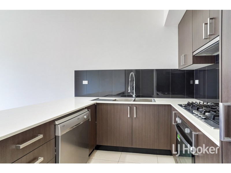 2/8E Myrtle Street, Prospect NSW 2148