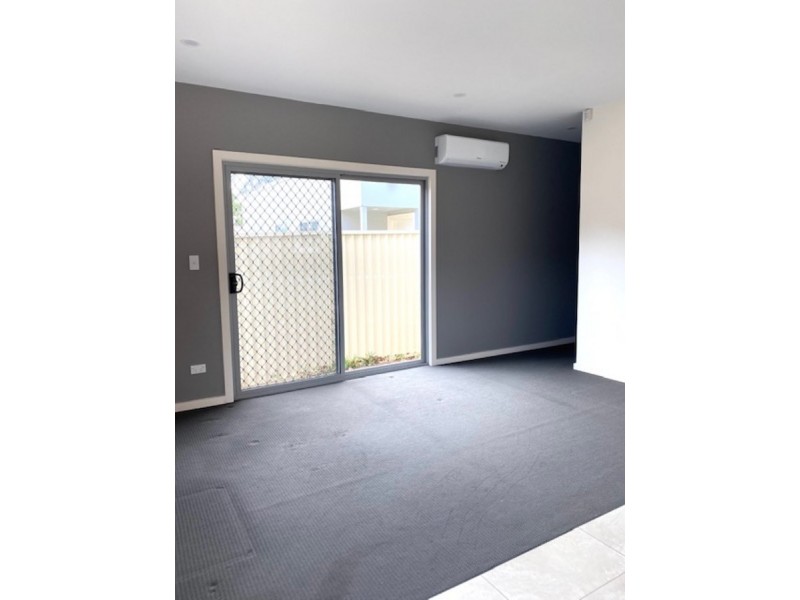 1/41 Sarsfield Street, Blacktown NSW 2148