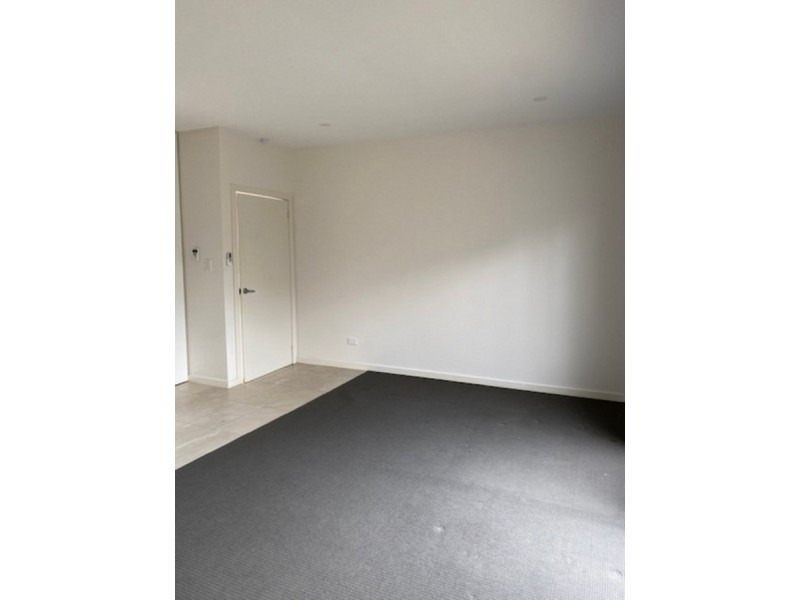 1/41 Sarsfield Street, Blacktown NSW 2148