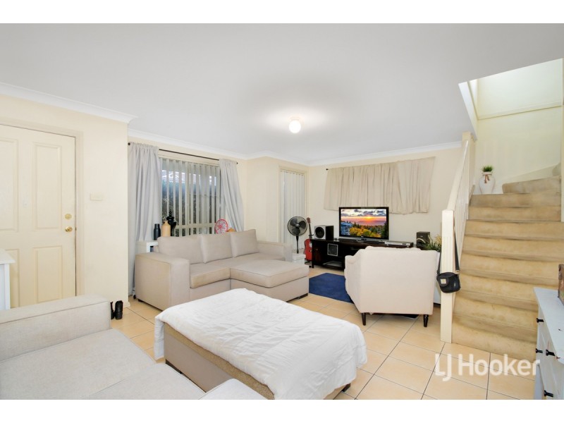 1/23-25 Shaughnessy Street, Oakhurst NSW 2761