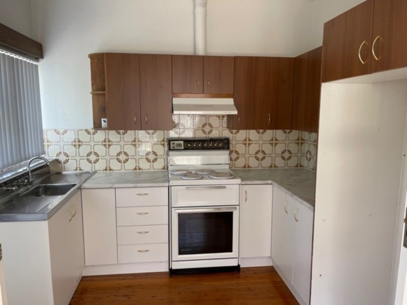 37 Kirkman Road, Blacktown NSW 2148