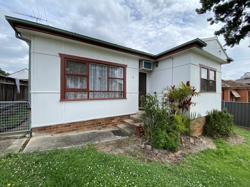 4 Bowral Road, Blacktown NSW 2148