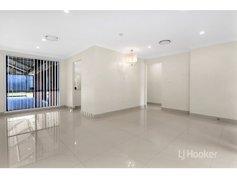 7 Balmain Place, Doonside NSW 2767