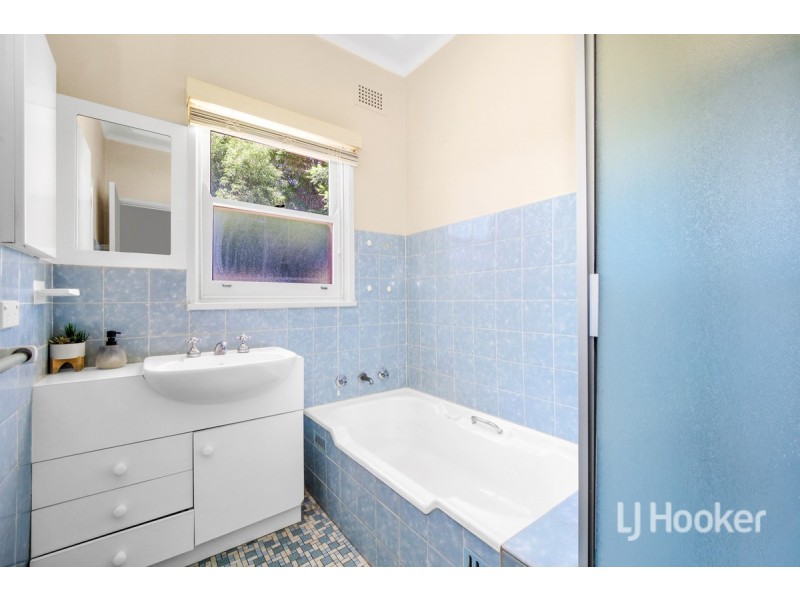 4 Veronica Crescent, Seven Hills NSW 2147