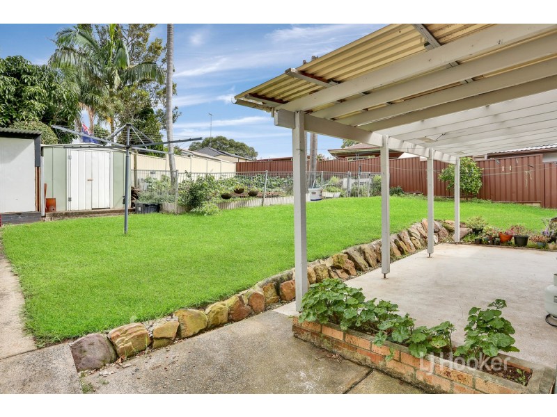 16 Orde Place, Prospect NSW 2148
