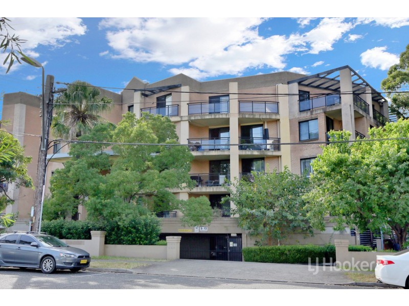 26/9-13 Griffiths Street, Blacktown NSW 2148