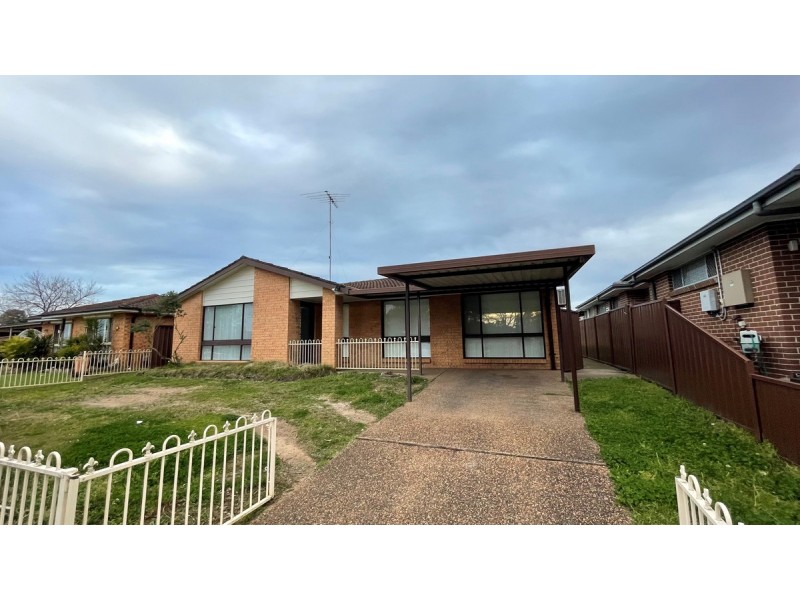 27 Romley Crescent, Oakhurst NSW 2761