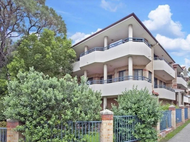 1/124 Good Street, Harris Park NSW 2150