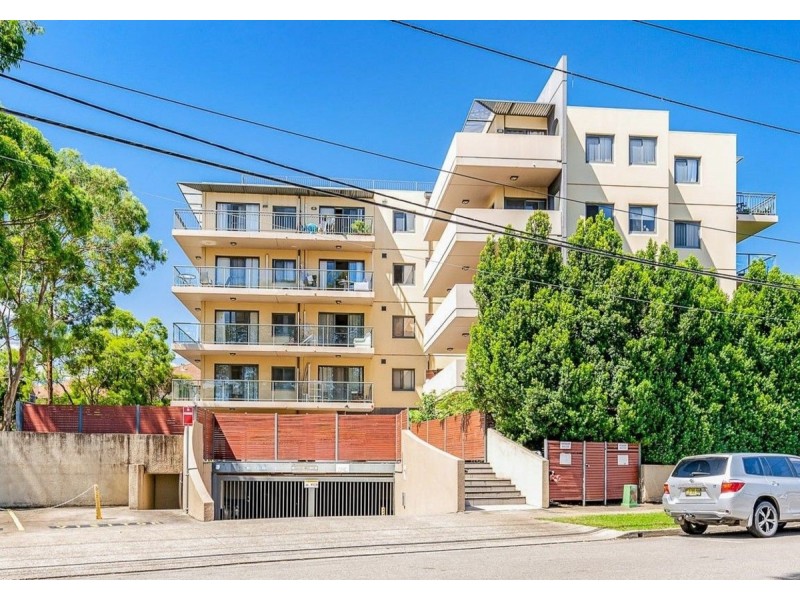 204/1-3 Griffiths Street, Blacktown NSW 2148