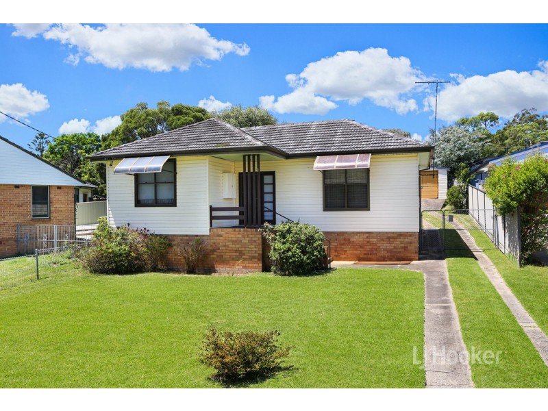2 Gallop Grove, Lalor Park NSW 2147