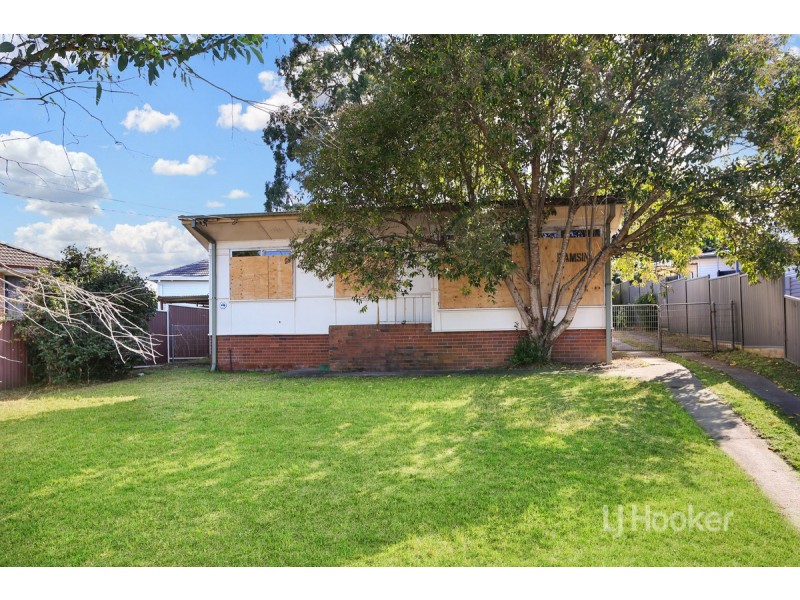 44 Moffatt Drive, Lalor Park NSW 2147