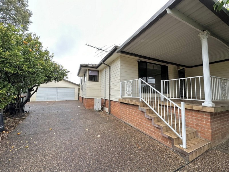 27 Winifred Crescent, Blacktown NSW 2148