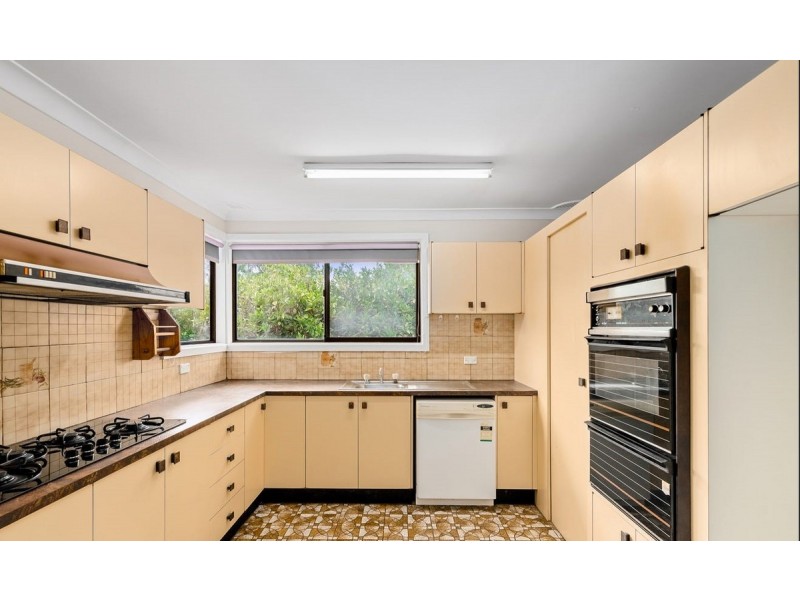 27 Winifred Crescent, Blacktown NSW 2148