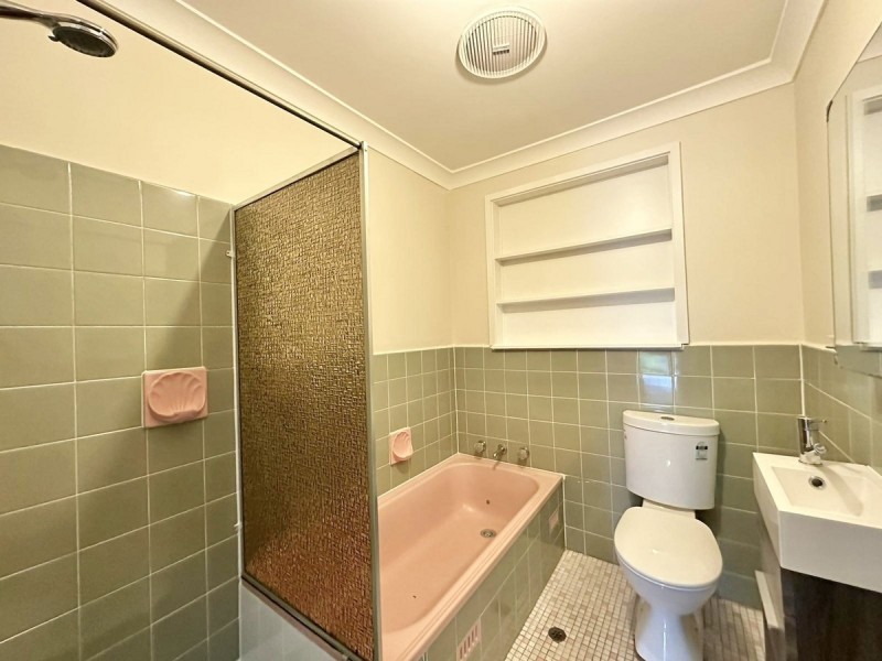 27 Winifred Crescent, Blacktown NSW 2148