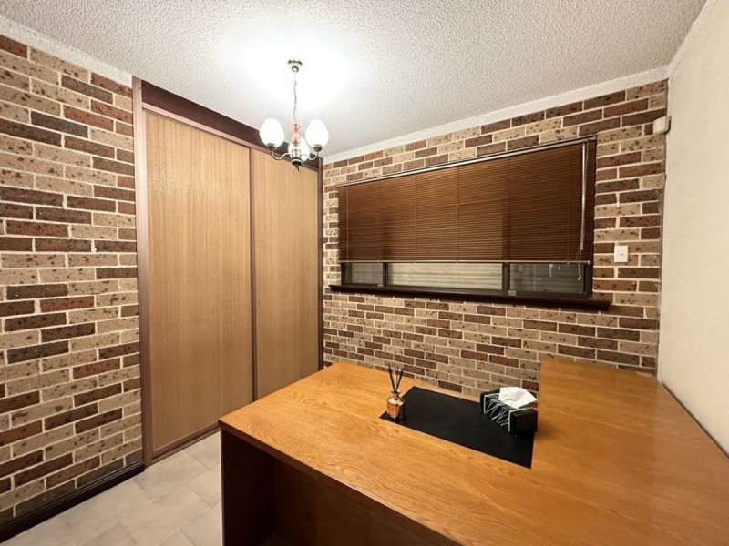 8 Tallawong Avenue, Blacktown NSW 2148