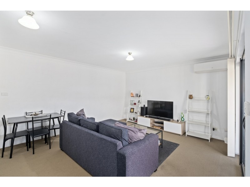 11/32 Fourth Avenue, Blacktown NSW 2148