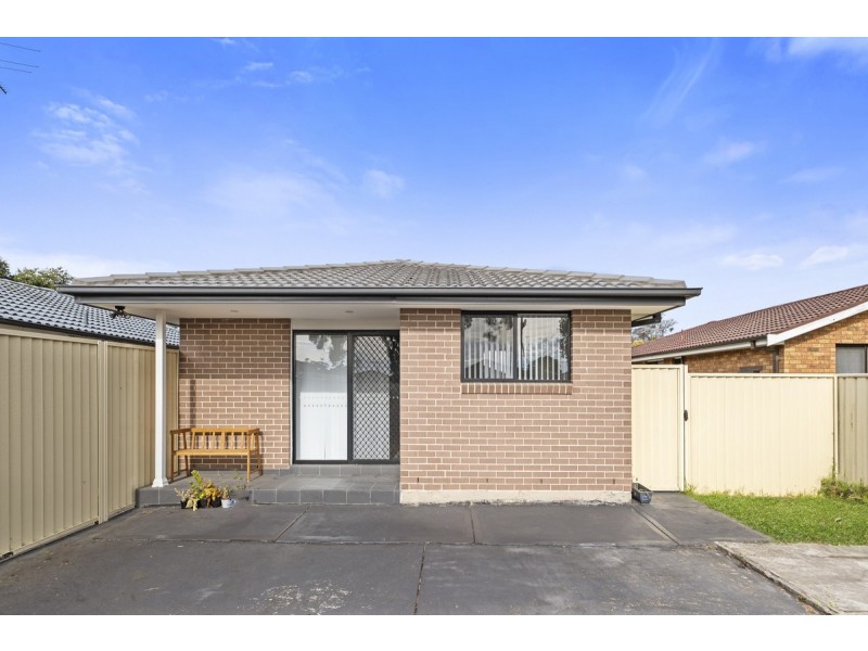1 & 1a Parr Place, Marayong NSW 2148