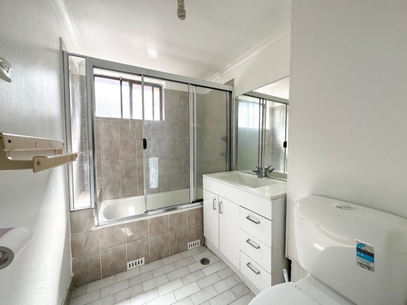 2/7 Griffiths Street, Blacktown NSW 2148