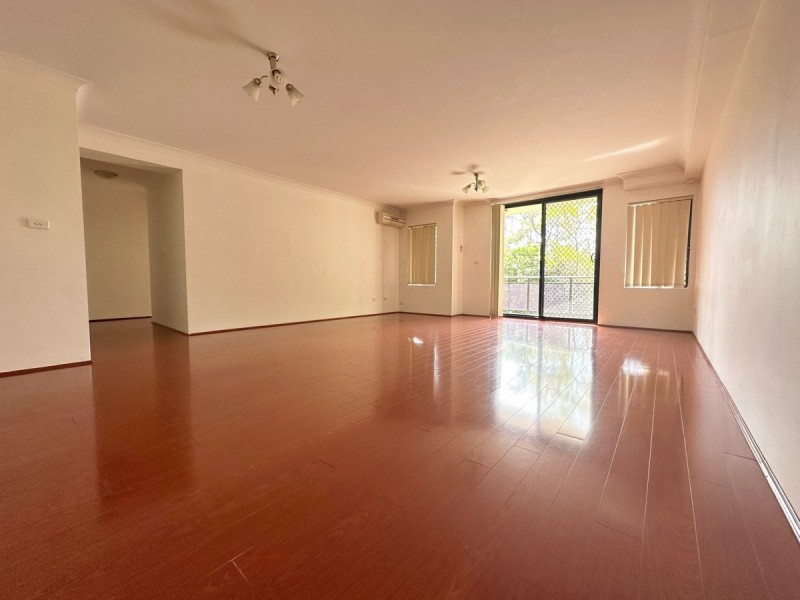 2/9-13 Griffiths Street, Blacktown NSW 2148