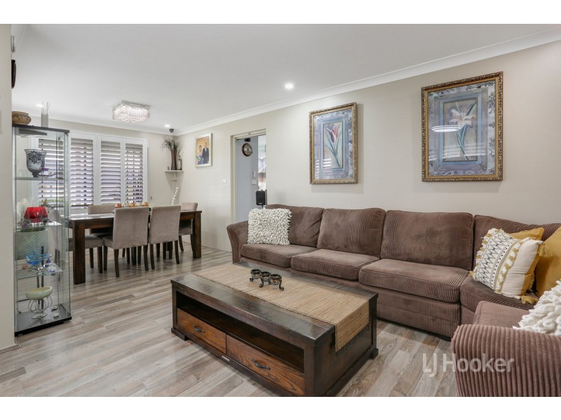 37 Millard Crescent, Plumpton NSW 2761