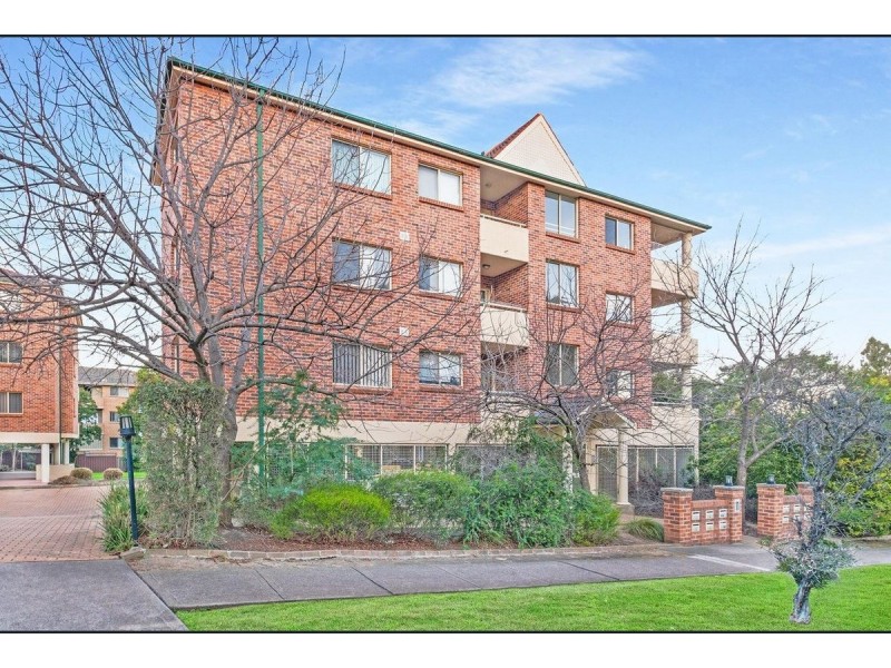 2/11 Oxford Street, Blacktown NSW 2148