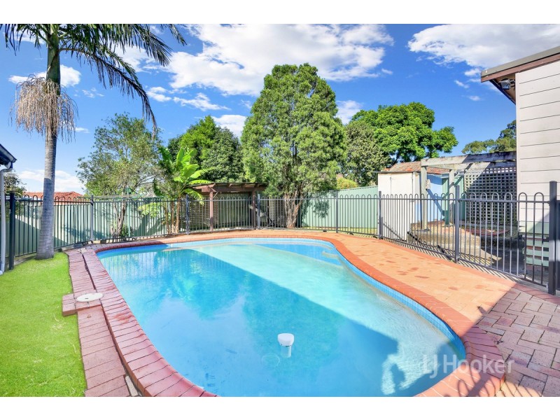 16 Derwent Parade, Blacktown NSW 2148