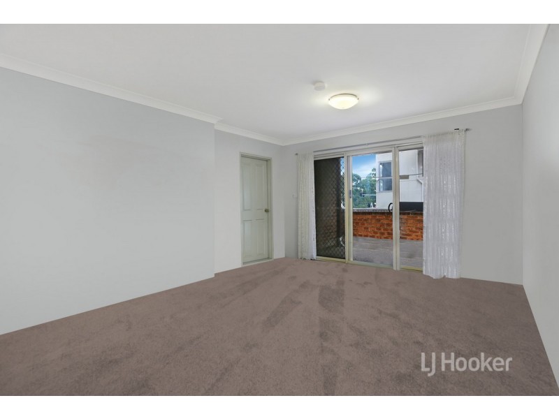 33/8-10 Fourth Avenue, Blacktown NSW 2148