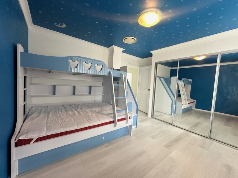 2 Emerald Road, Seven Hills NSW 2147