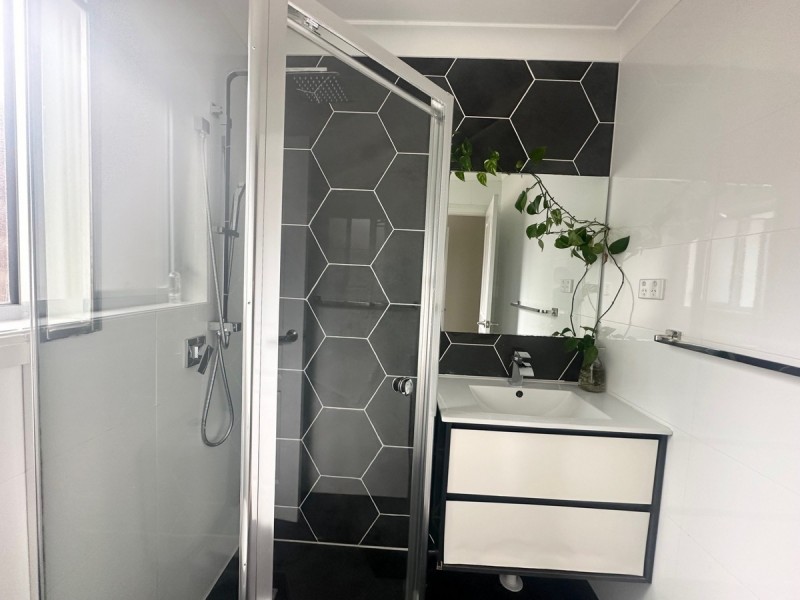 2 Emerald Road, Seven Hills NSW 2147