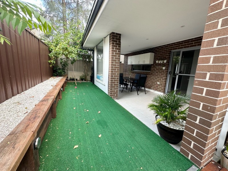 2 Emerald Road, Seven Hills NSW 2147