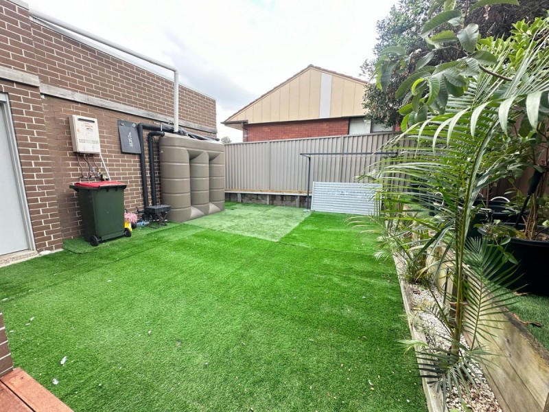 2 Emerald Road, Seven Hills NSW 2147